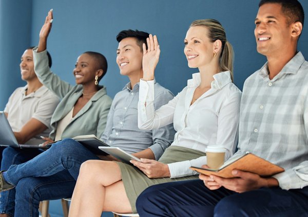 How can you participate in a traditional ceilidh in the Scottish Highlands?